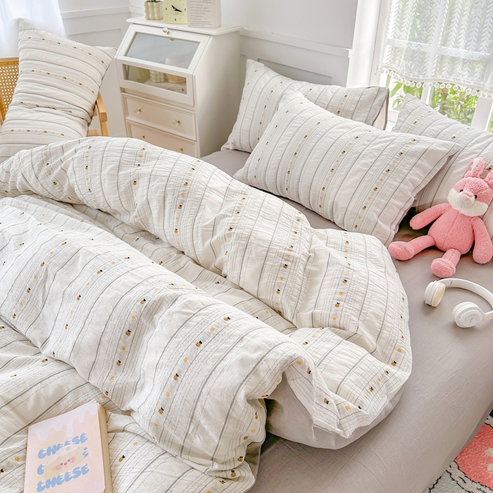 91家纺网 家纺一手货源 找家纺 千朵 2025新款全棉纯棉色织提花水洗棉四件套 小蜜蜂