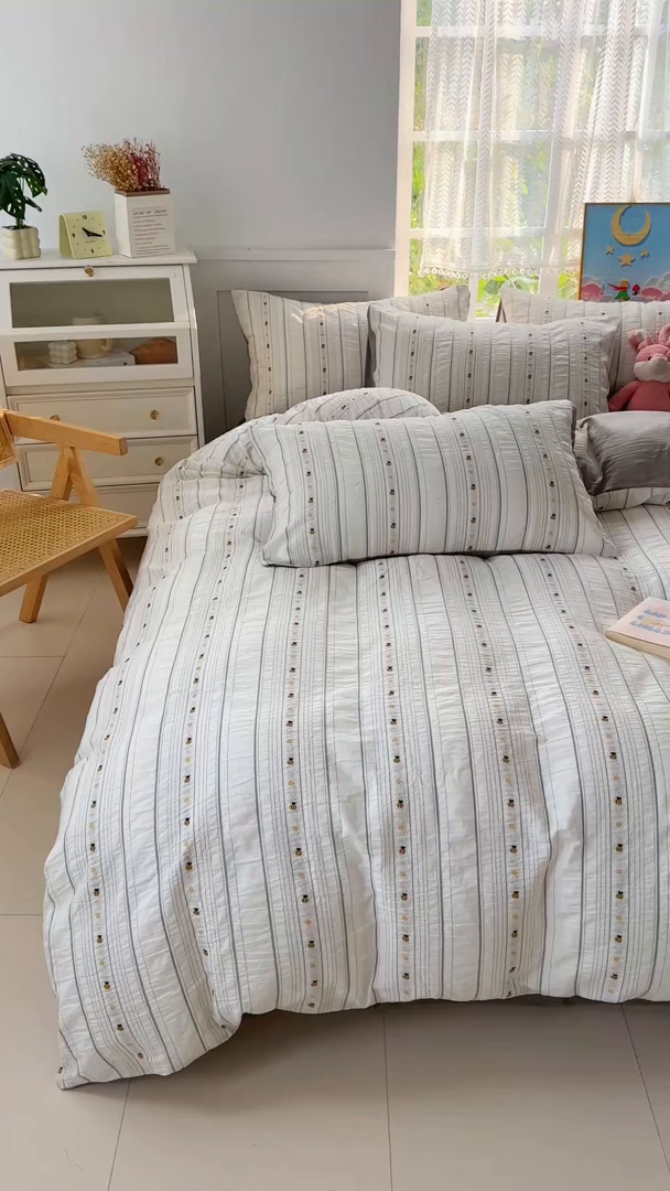 91家纺网 家纺一手货源 找家纺 千朵 2025新款全棉纯棉色织提花水洗棉四件套 小蜜蜂