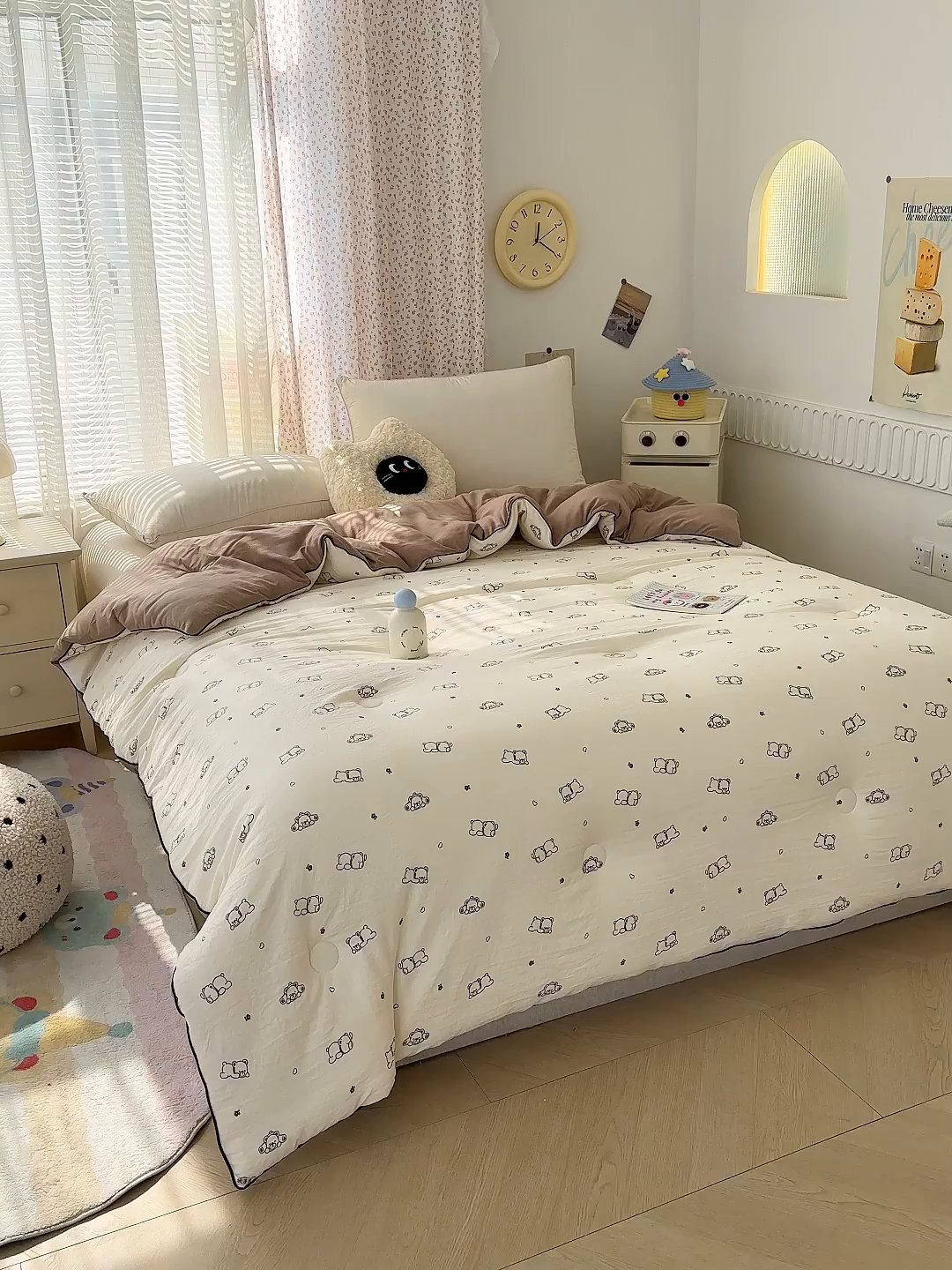 91家纺网 家纺一手货源 找家纺 蓝冰家纺 2025新款亚朵棉印花大豆冬被被子被芯 贪睡熊