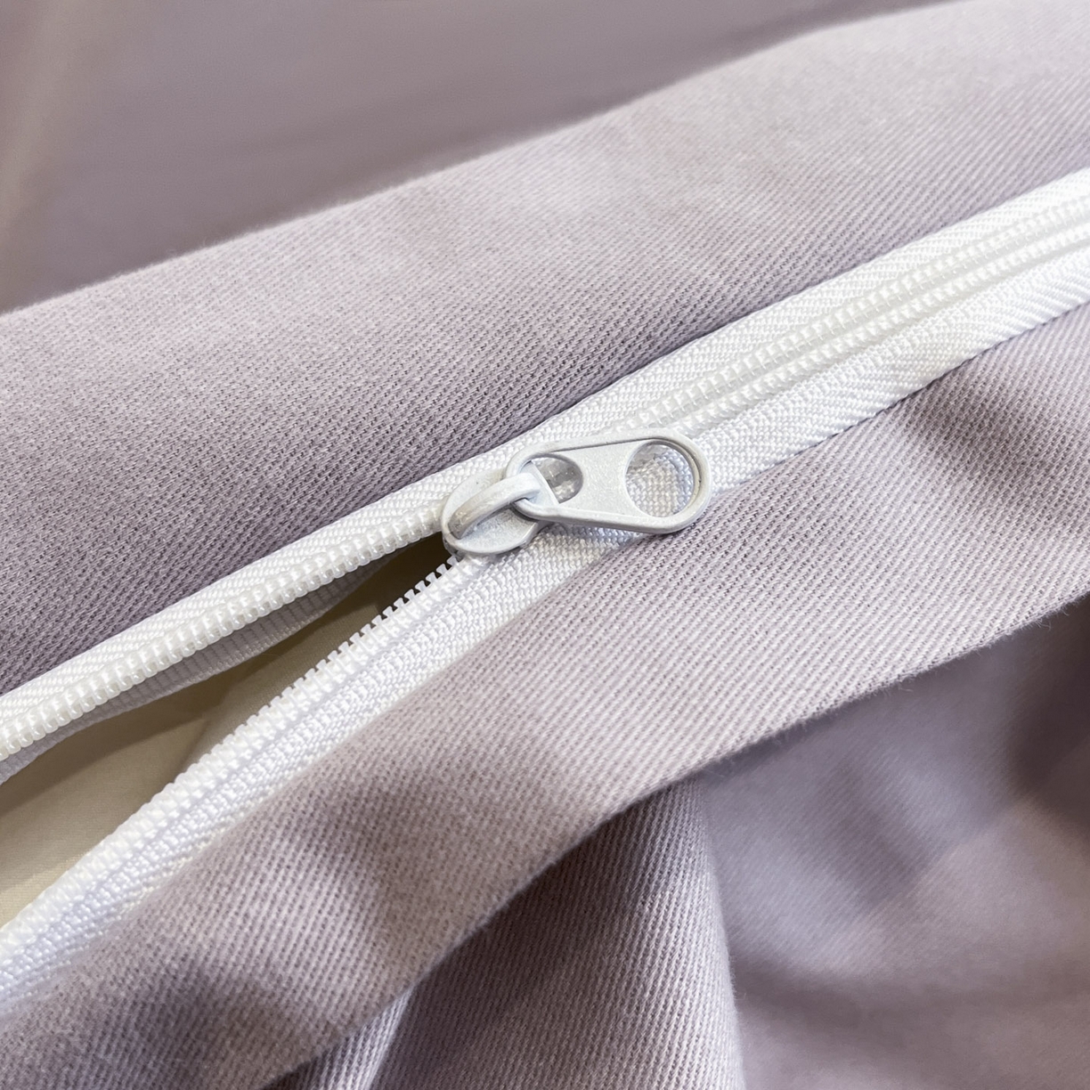 91家纺网 家纺一手货源 找家纺 柠馨2025全棉磨毛印花四件套精致小边款 阿梅丽