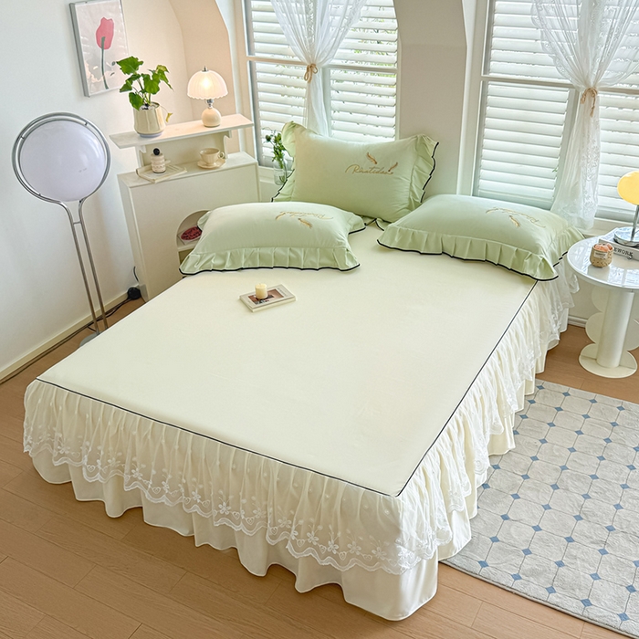 91家纺网 家纺一手货源 找家纺 柔享家 2025新款法式双层花边蕾丝花边床裙-恩格斯（有同款四件套） 米黄+嫩绿