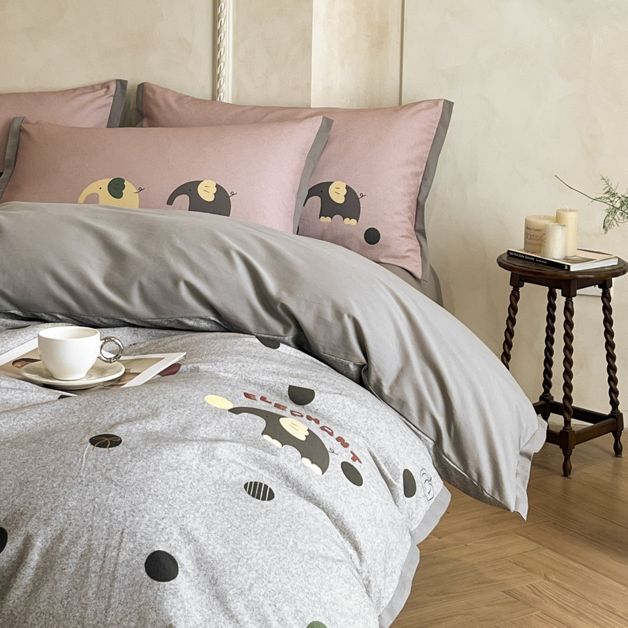 91家纺网 家纺一手货源 找家纺 柠馨2025全棉磨毛印花四件套精致小边款 波点小象