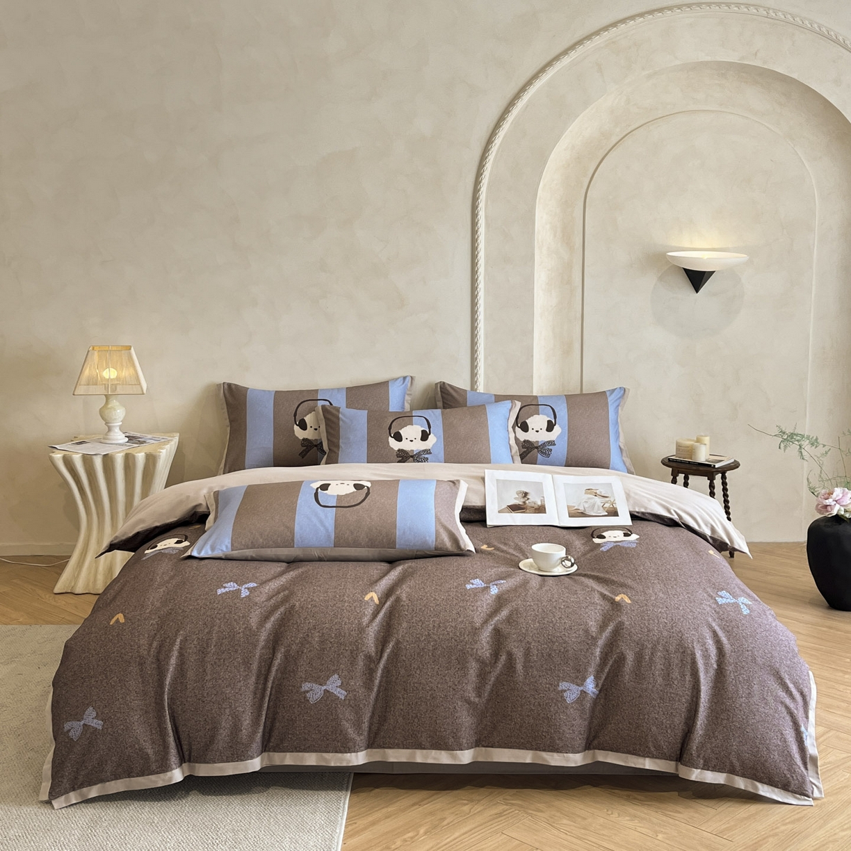 91家纺网 家纺一手货源 找家纺 柠馨2025全棉磨毛印花四件套精致小边款 节拍狗