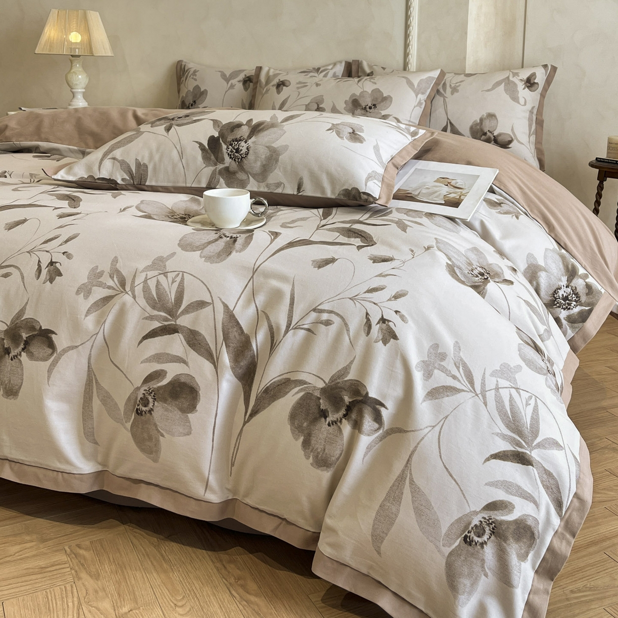 91家纺网 家纺一手货源 找家纺 柠馨2025全棉磨毛印花四件套精致小边款 玛歌