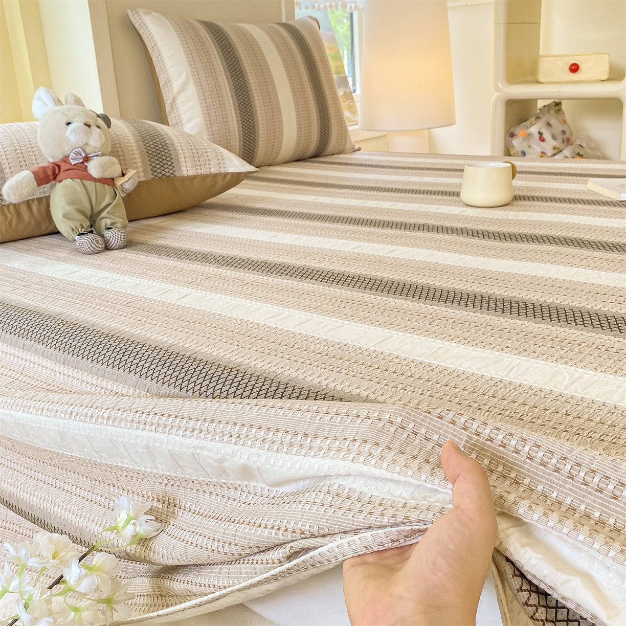 91家纺网 家纺一手货源 找家纺 灰鲸 2025新款全棉色织提花单品床单 泛歌-咖