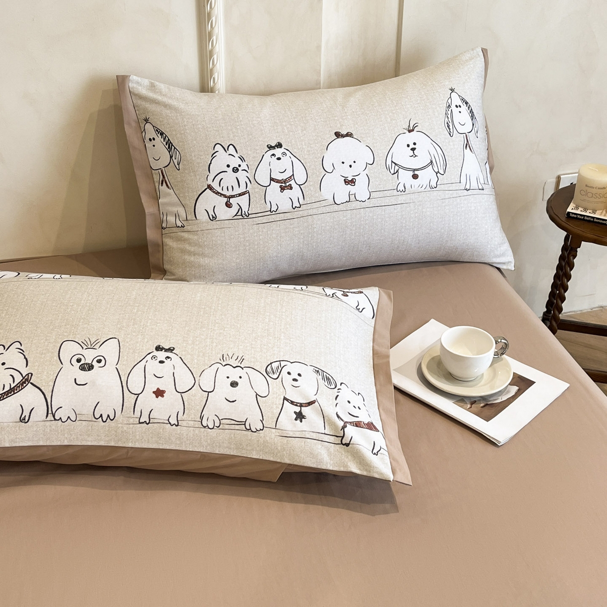 91家纺网 家纺一手货源 找家纺 柠馨2025全棉磨毛印花四件套精致小边款 排排狗