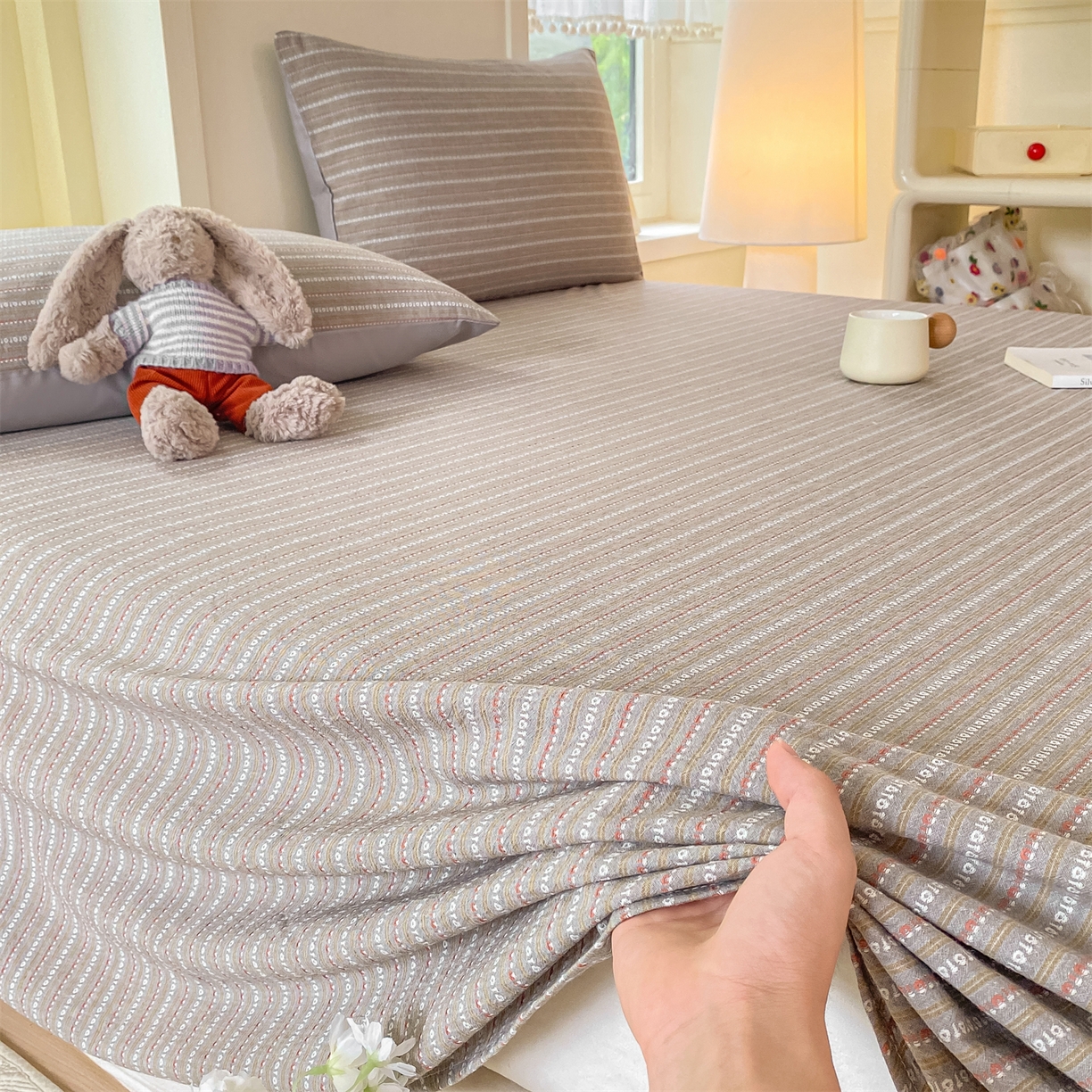 91家纺网 家纺一手货源 找家纺 灰鲸 2025新款全棉色织提花单品床单 美拉-灰