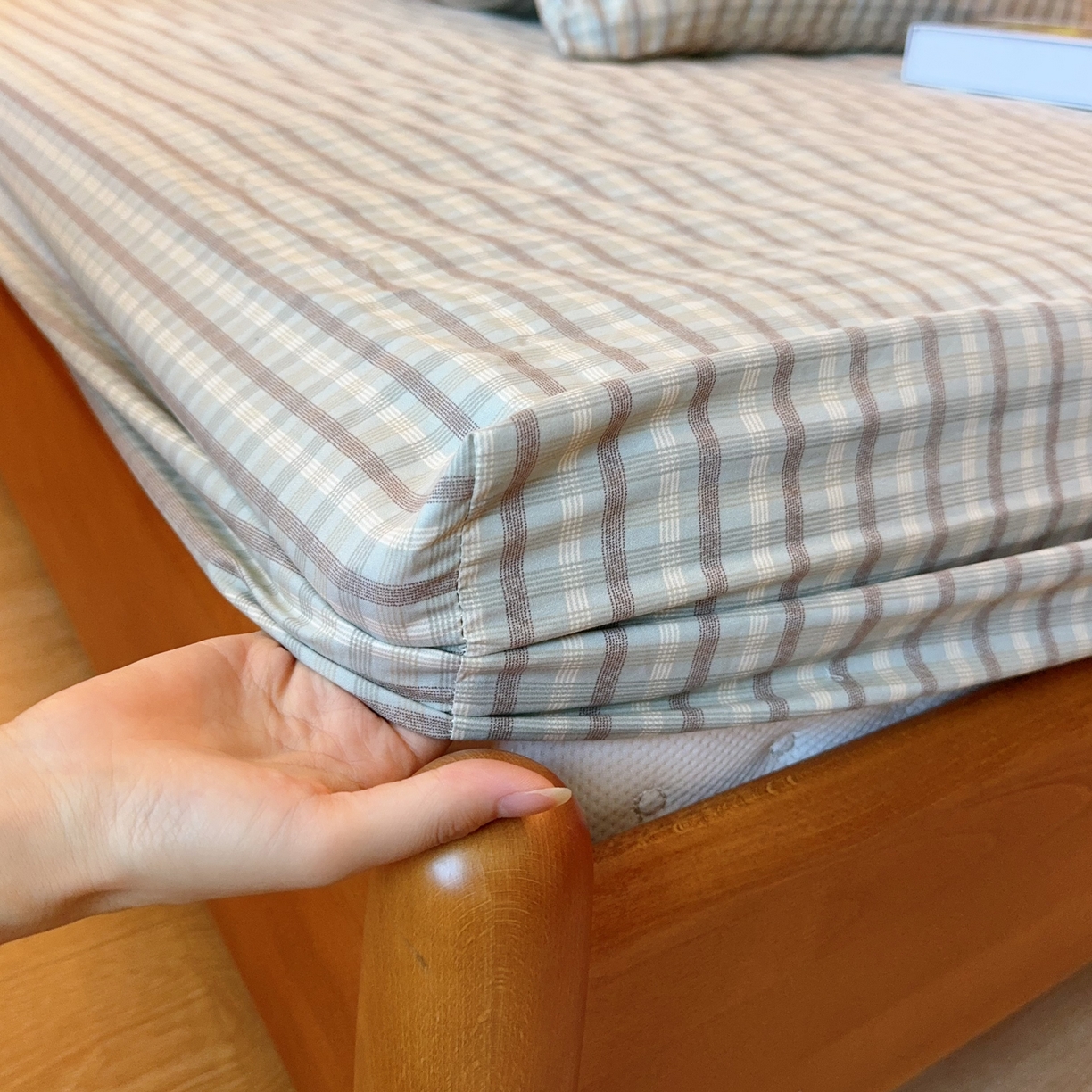 91家纺网 家纺一手货源 找家纺 兜米家居 2025新款简约轻氧水洗色织棉床笠 格纹绿