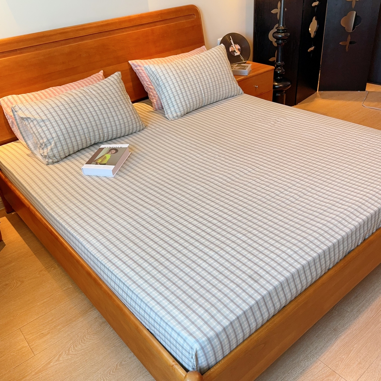 91家纺网 家纺一手货源 找家纺 兜米家居 2025新款简约轻氧水洗色织棉床笠 格纹绿