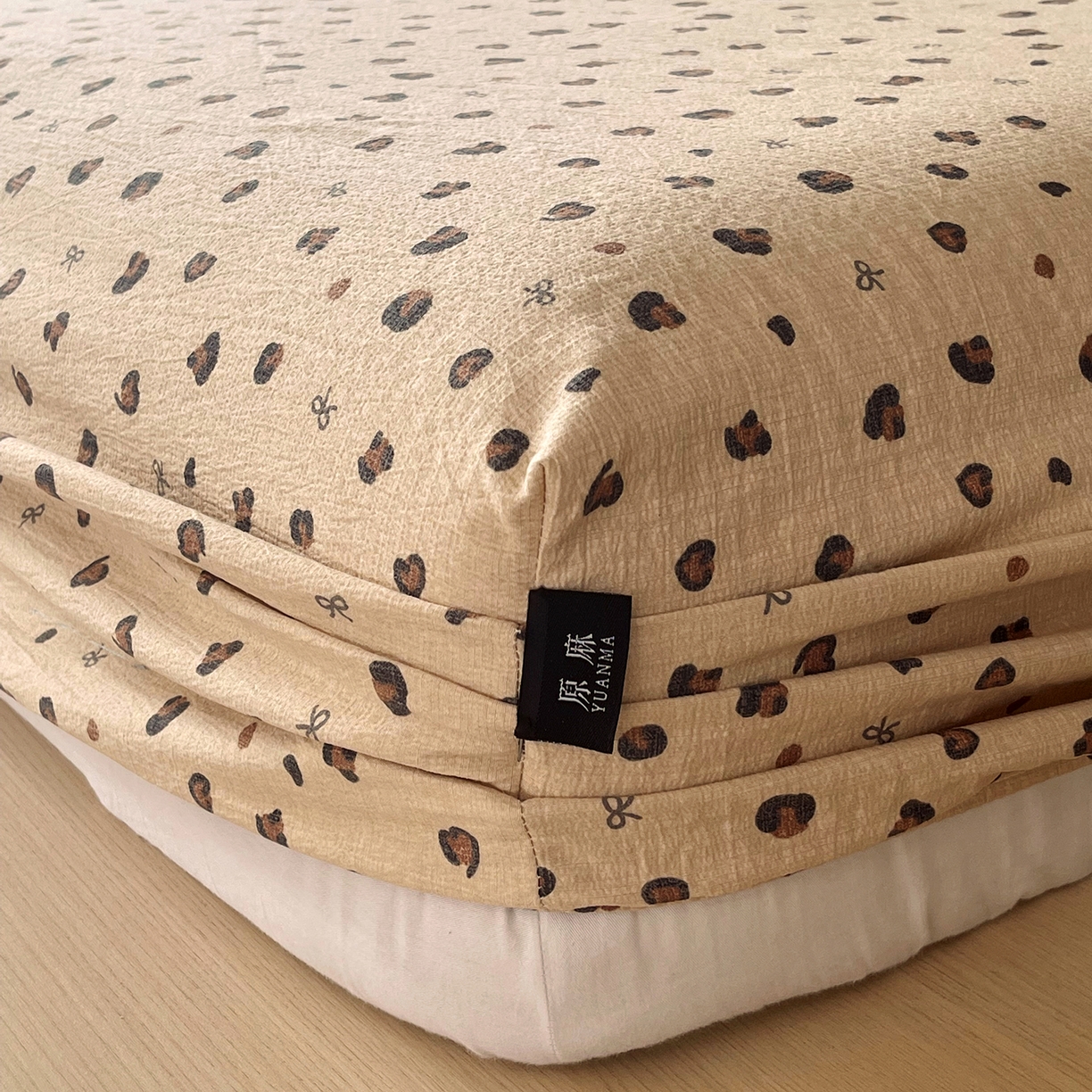 91家纺网 家纺一手货源 找家纺 宝士康家纺 2025新款10A抗菌原麻床笠套件/跨境/外贸 精致豹纹