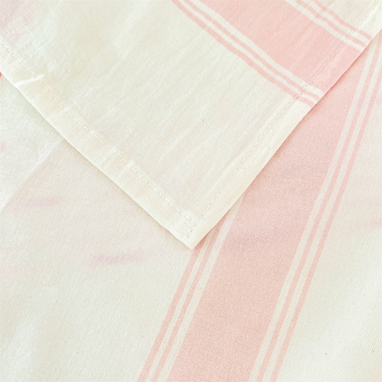 91家纺网 家纺一手货源 找家纺 灰鲸 2025新款全棉色织提花单品床单 素瑾-粉