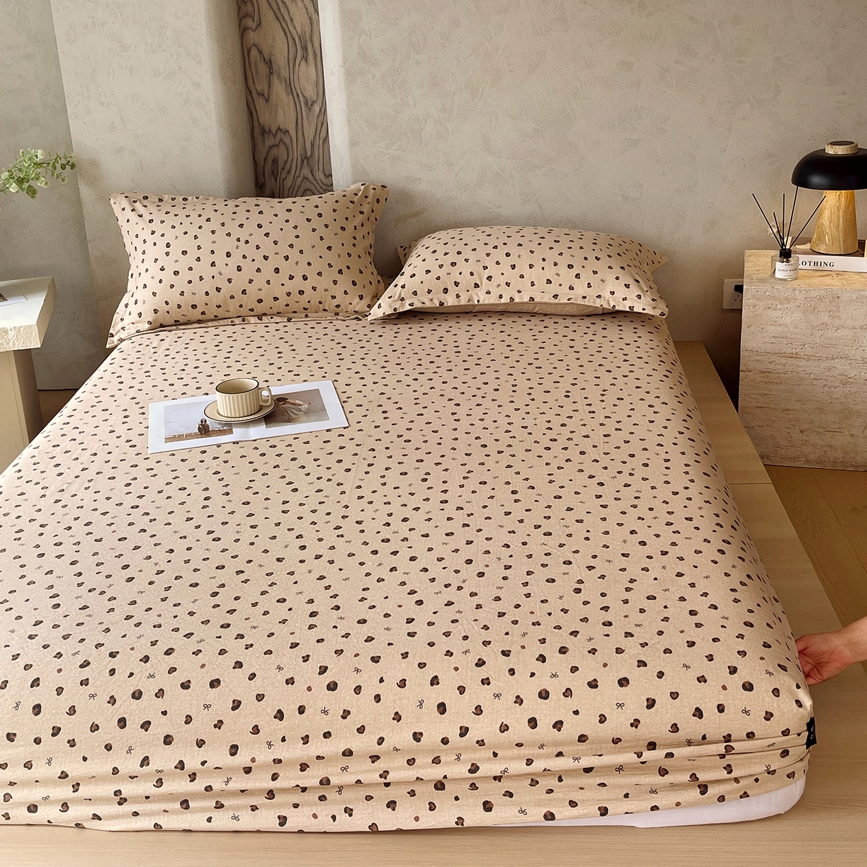 91家纺网 家纺一手货源 找家纺 宝士康家纺 2025新款10A抗菌原麻床笠套件/跨境/外贸 精致豹纹