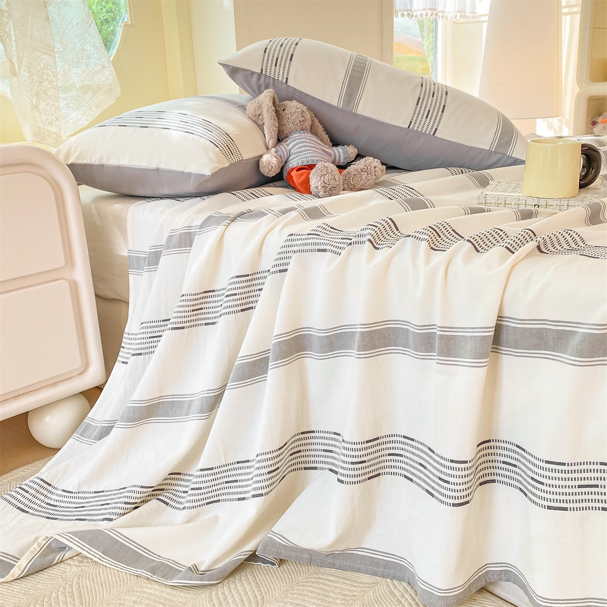 91家纺网 家纺一手货源 找家纺 灰鲸 2025新款全棉色织提花单品床单 素瑾-灰