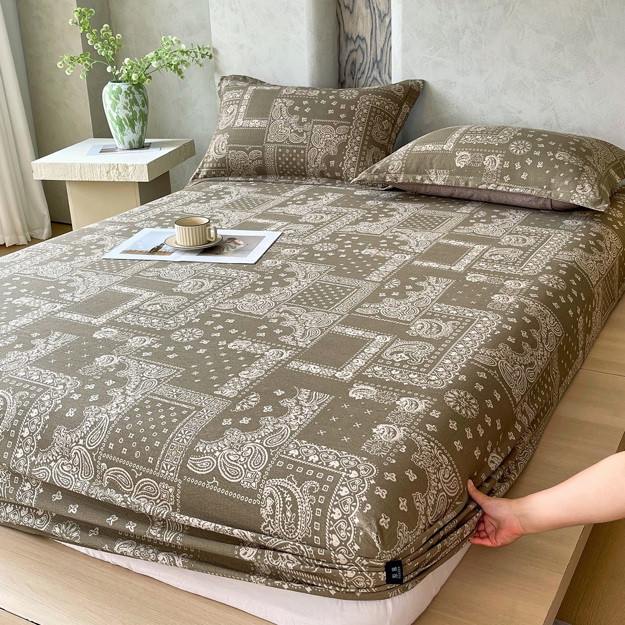 91家纺网 家纺一手货源 找家纺 宝士康家纺 2025新款10A抗菌原麻床笠套件/跨境/外贸 墨染芳华