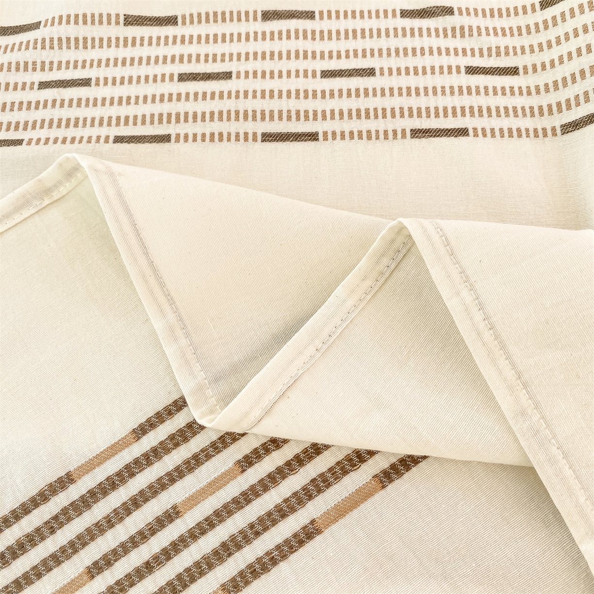 91家纺网 家纺一手货源 找家纺 灰鲸 2025新款全棉色织提花单品床单 素瑾-咖