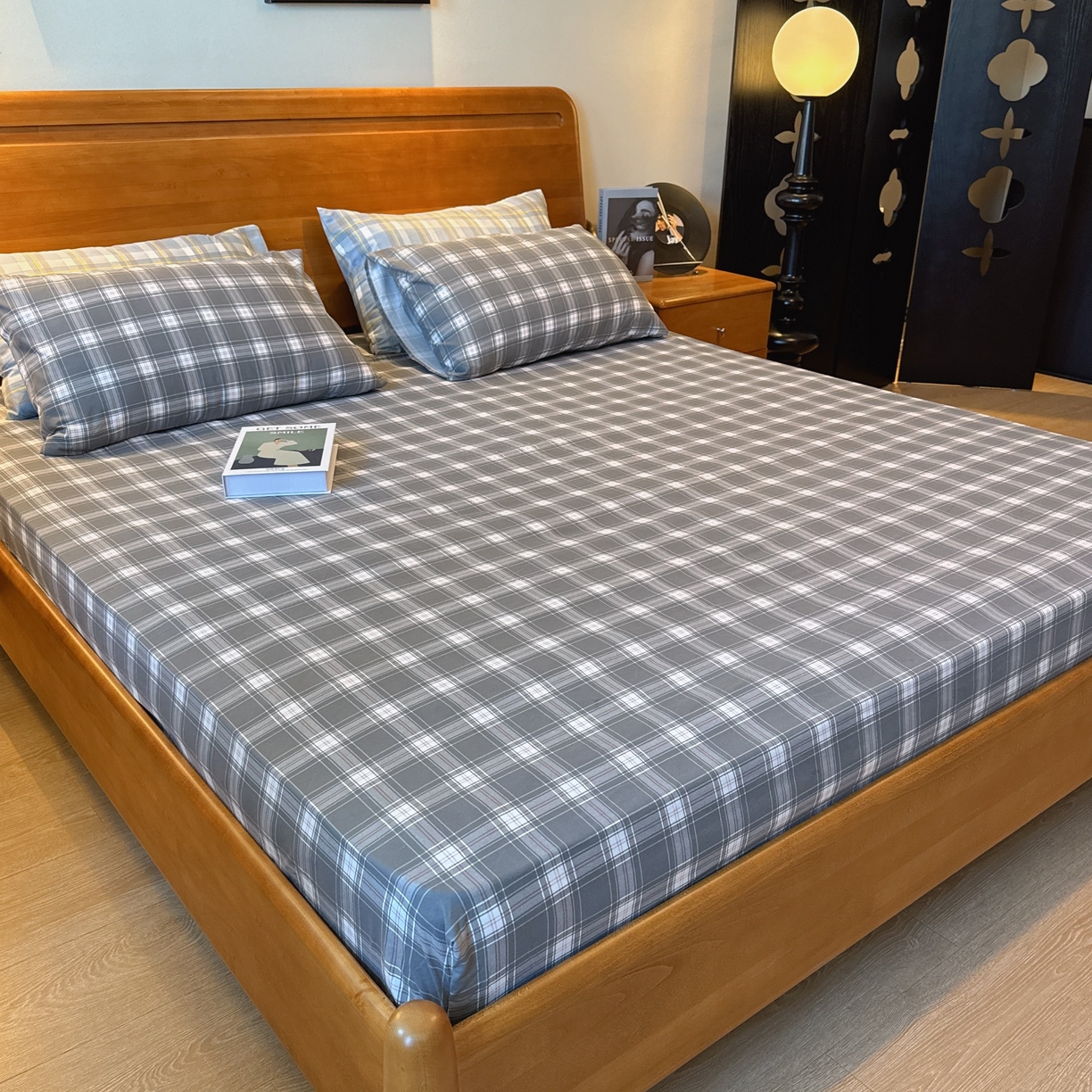 91家纺网 家纺一手货源 找家纺 兜米家居 2025新款简约轻氧水洗色织棉床笠 中格灰