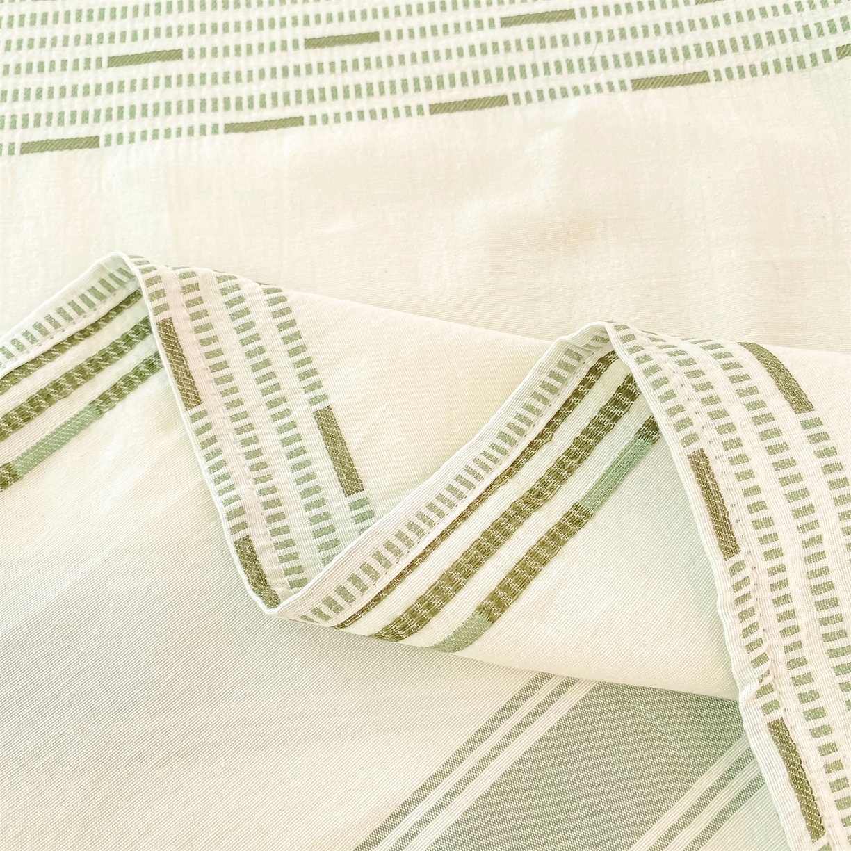 91家纺网 家纺一手货源 找家纺 灰鲸 2025新款全棉色织提花单品床单 素瑾-绿