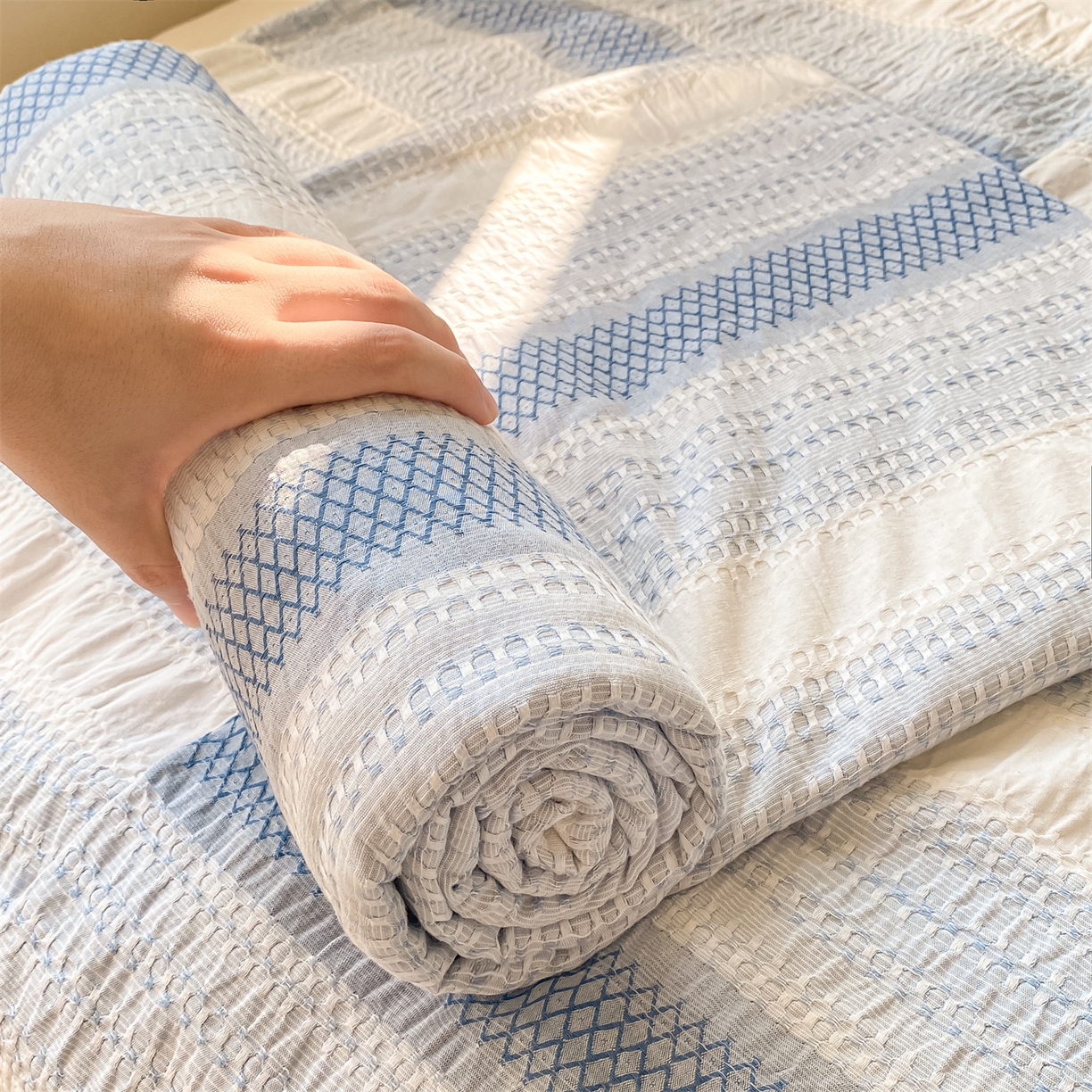 91家纺网 家纺一手货源 找家纺 灰鲸 2025新款全棉色织提花单品床单 泛歌-蓝