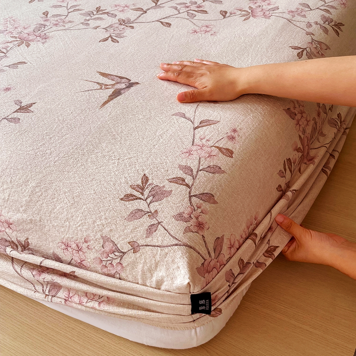 91家纺网 家纺一手货源 找家纺 宝士康家纺 2025新款10A抗菌原麻床笠套件/跨境/外贸 雁南飞