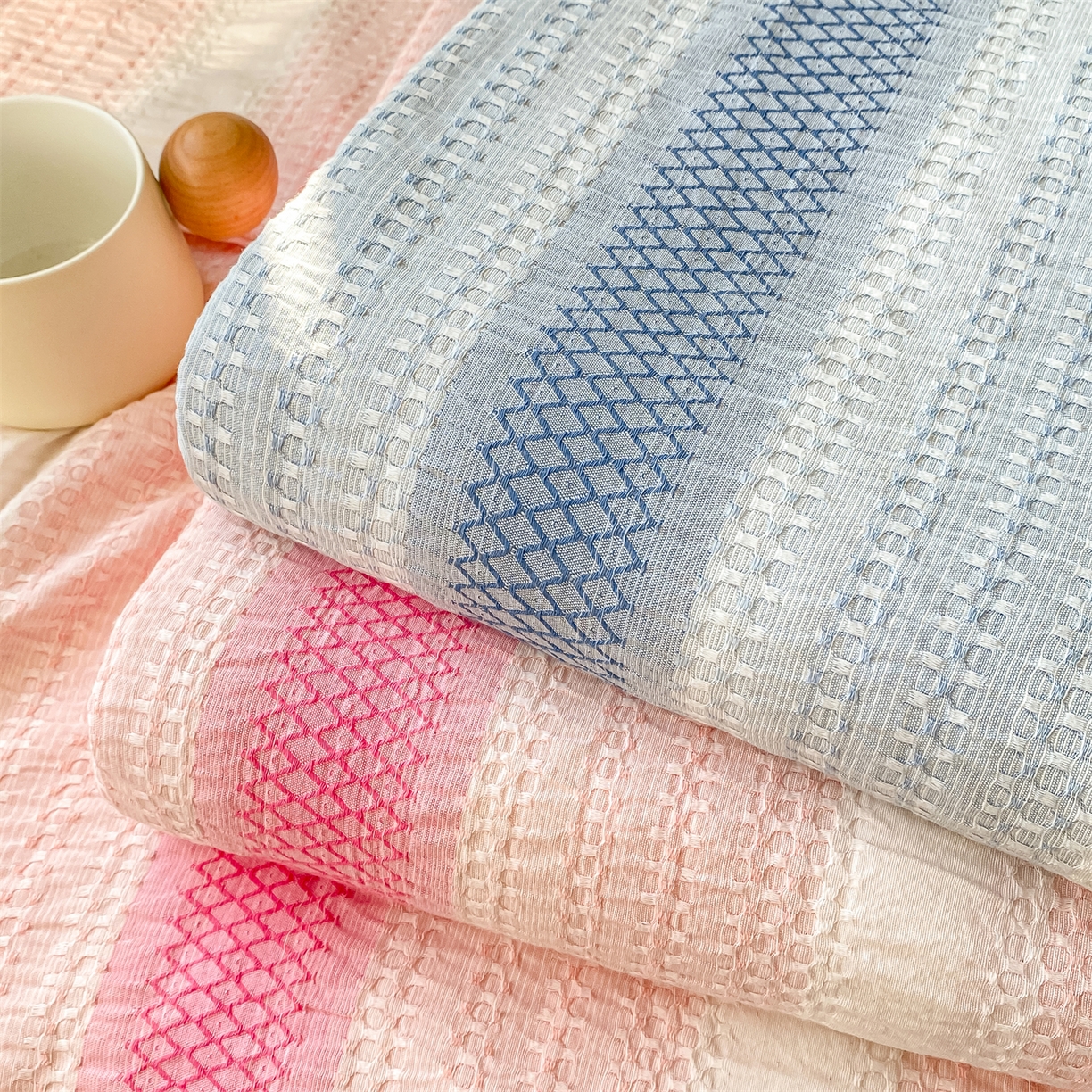 91家纺网 家纺一手货源 找家纺 灰鲸 2025新款全棉色织提花单品床单 泛歌-蓝