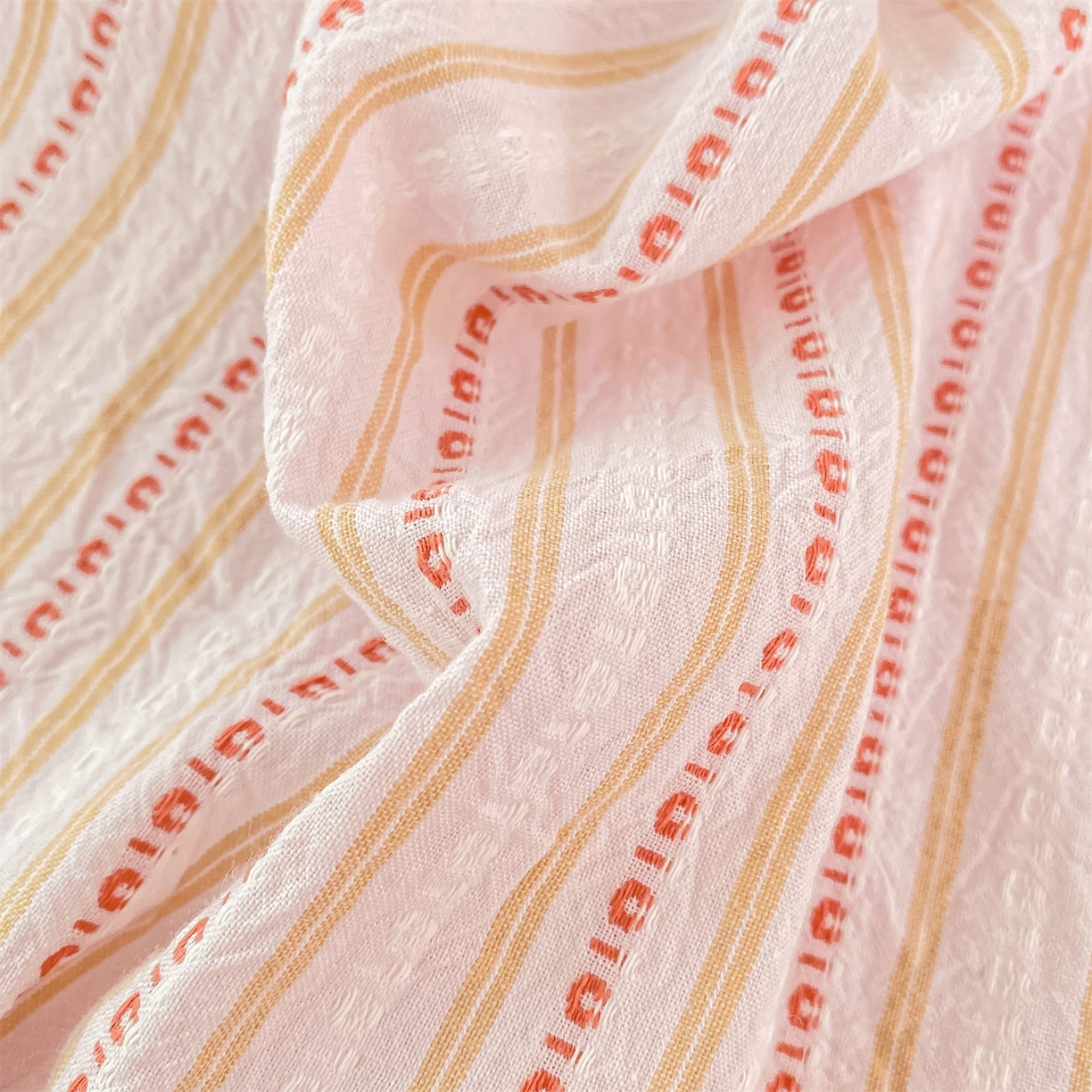 91家纺网 家纺一手货源 找家纺 灰鲸 2025新款全棉色织提花单品床单 美拉-粉