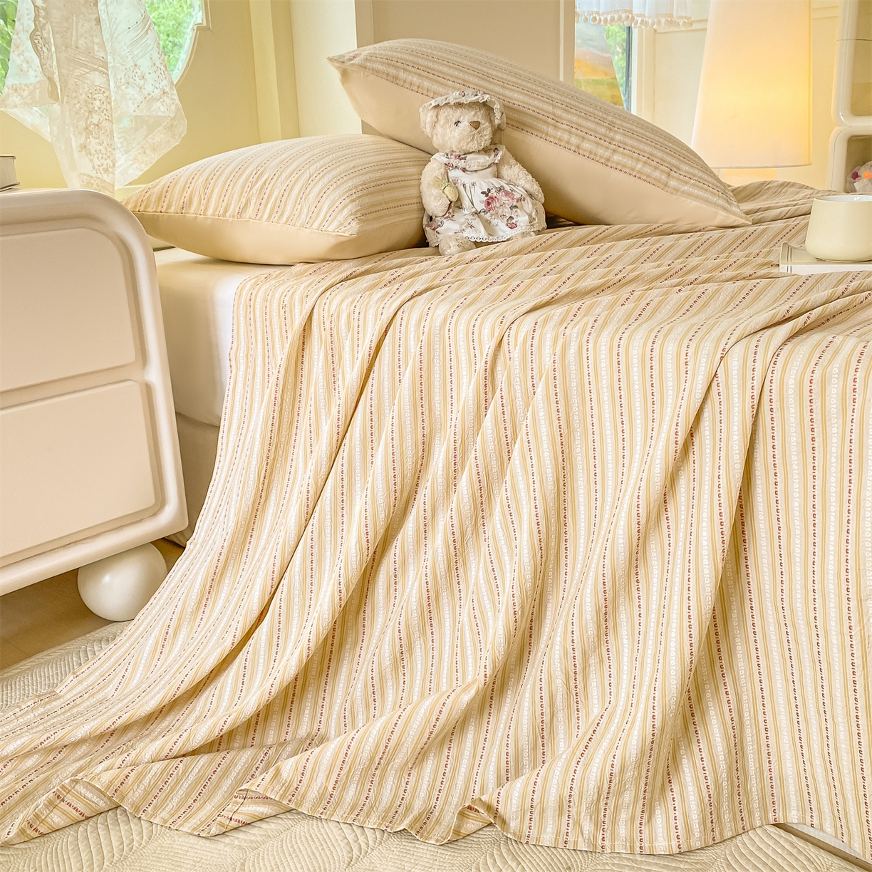 91家纺网 家纺一手货源 找家纺 灰鲸 2025新款全棉色织提花单品床单 美拉-杏