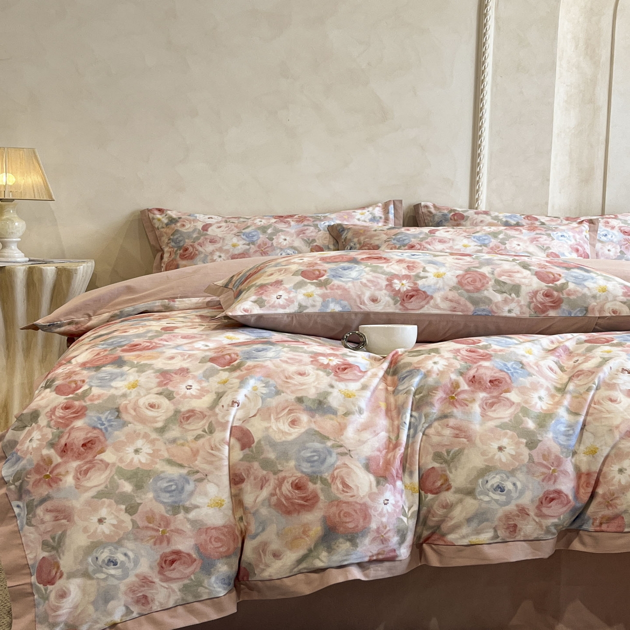 91家纺网 家纺一手货源 找家纺 柠馨2025全棉磨毛印花四件套精致小边款 索林娜