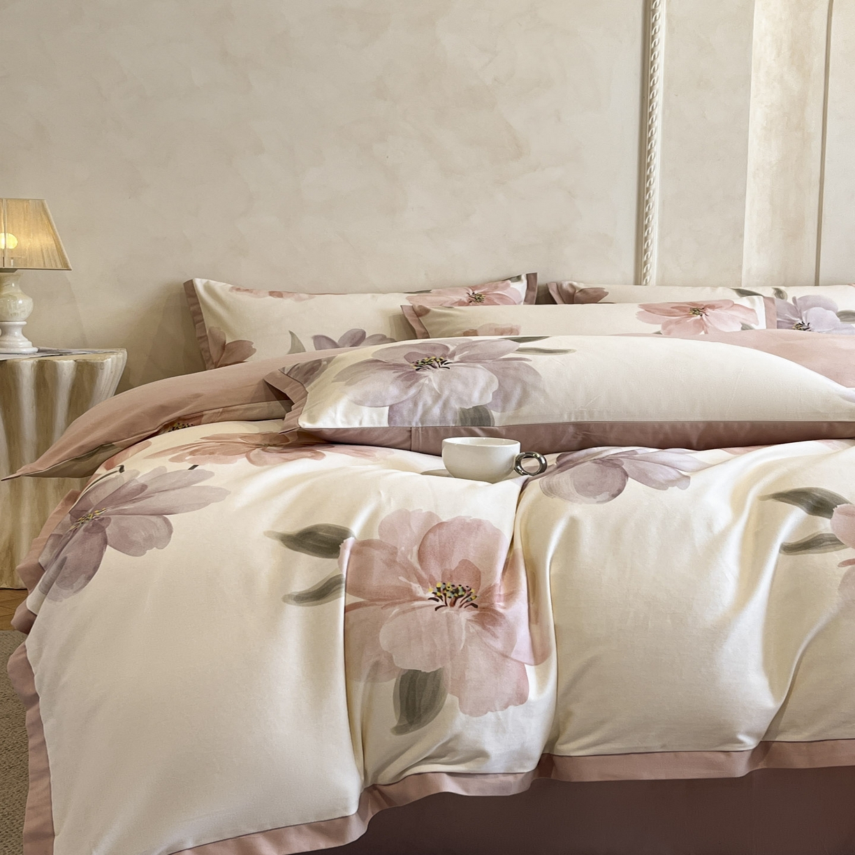 91家纺网 家纺一手货源 找家纺 柠馨2025全棉磨毛印花四件套精致小边款 夏莉