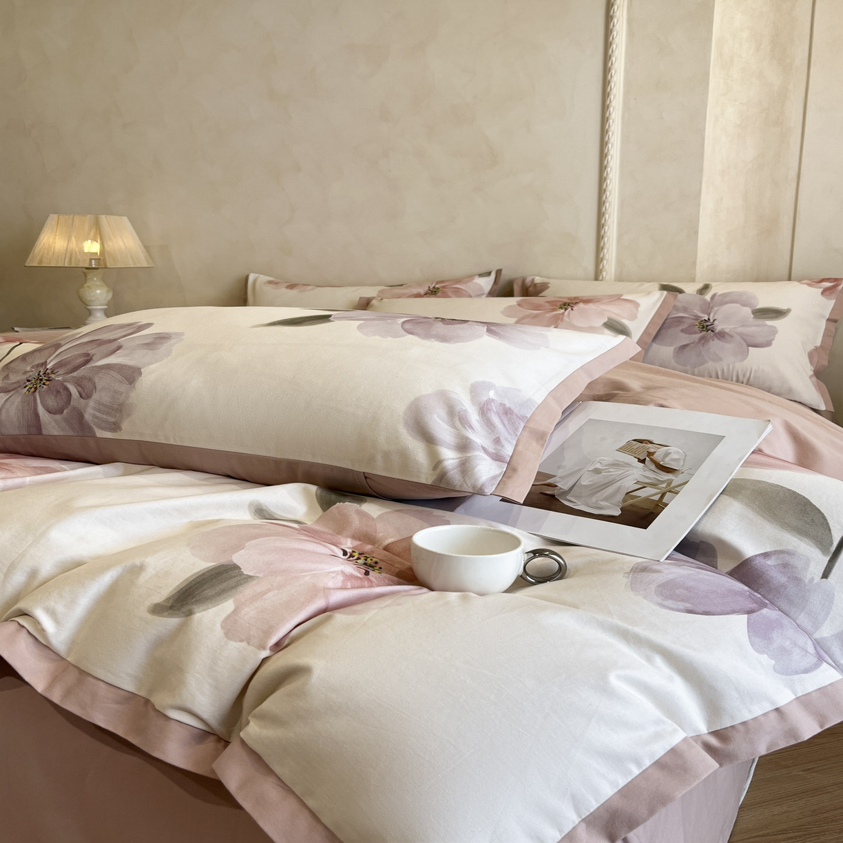 91家纺网 家纺一手货源 找家纺 柠馨2025全棉磨毛印花四件套精致小边款 夏莉