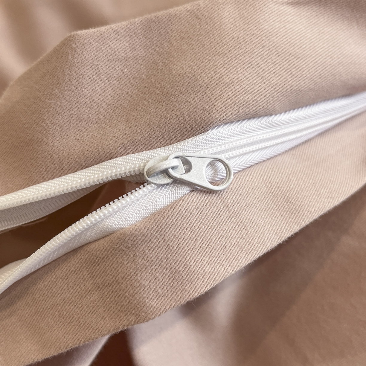 91家纺网 家纺一手货源 找家纺 柠馨2025全棉磨毛印花四件套精致小边款 心心恋