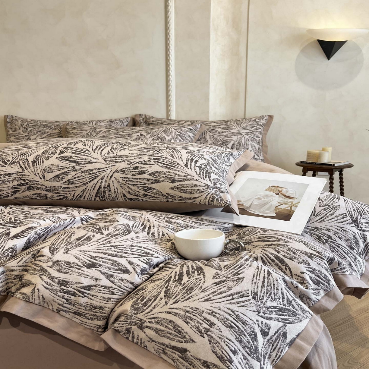 91家纺网 家纺一手货源 找家纺 柠馨2025全棉磨毛印花四件套精致小边款 渊默