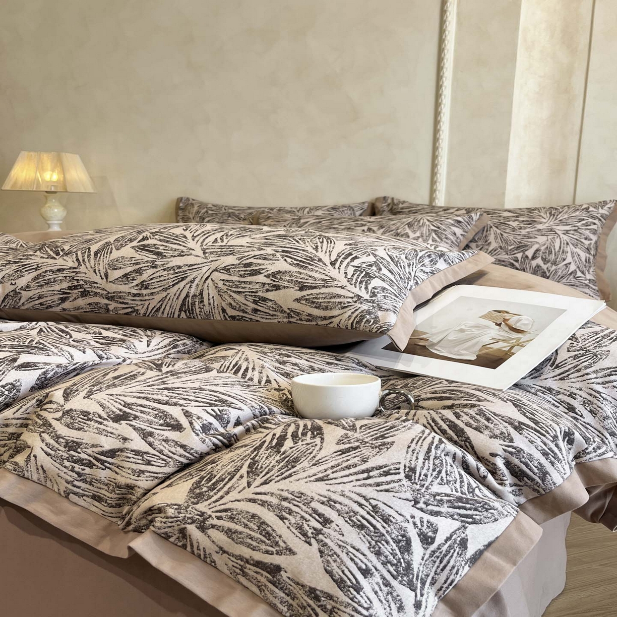 91家纺网 家纺一手货源 找家纺 柠馨2025全棉磨毛印花四件套精致小边款 渊默