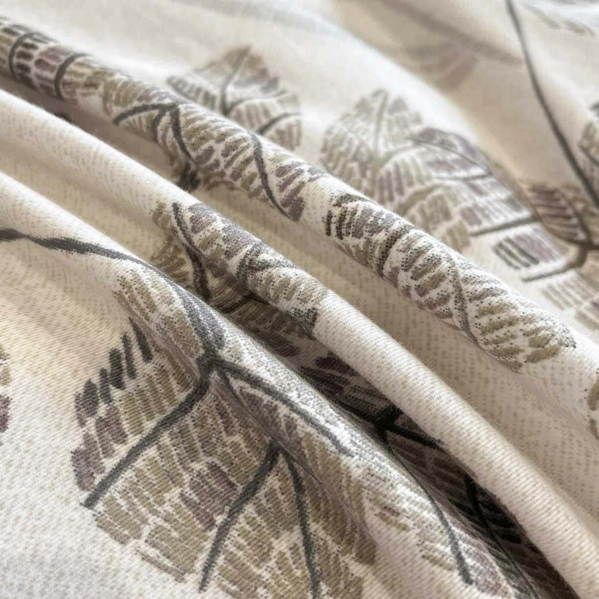 91家纺网 家纺一手货源 找家纺 柠馨2025全棉磨毛印花四件套精致小边款 朱丽叶