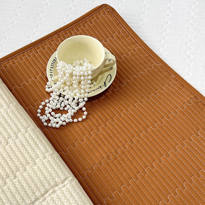 91家纺网 家纺一手货源 找家纺 拾小柒 2025新款全棉色织水洗棉隔脏姨妈垫护理垫床盖 焦糖色 不防水