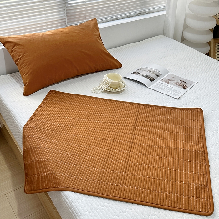 91家纺网 家纺一手货源 找家纺 拾小柒 2025新款全棉色织水洗棉隔脏姨妈垫护理垫床盖 焦糖色 不防水