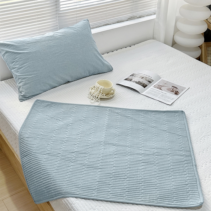 拾小柒 2025新款全棉色织水洗棉隔脏姨妈垫护理垫床盖 浅蓝色 不防水