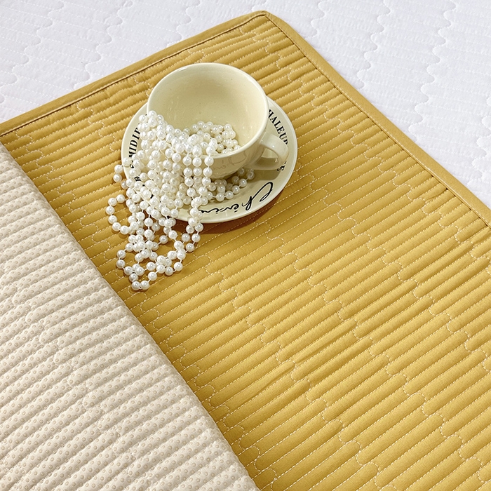 91家纺网 家纺一手货源 找家纺 拾小柒 2025新款全棉色织水洗棉隔脏姨妈垫护理垫床盖 姜黄色 不防水