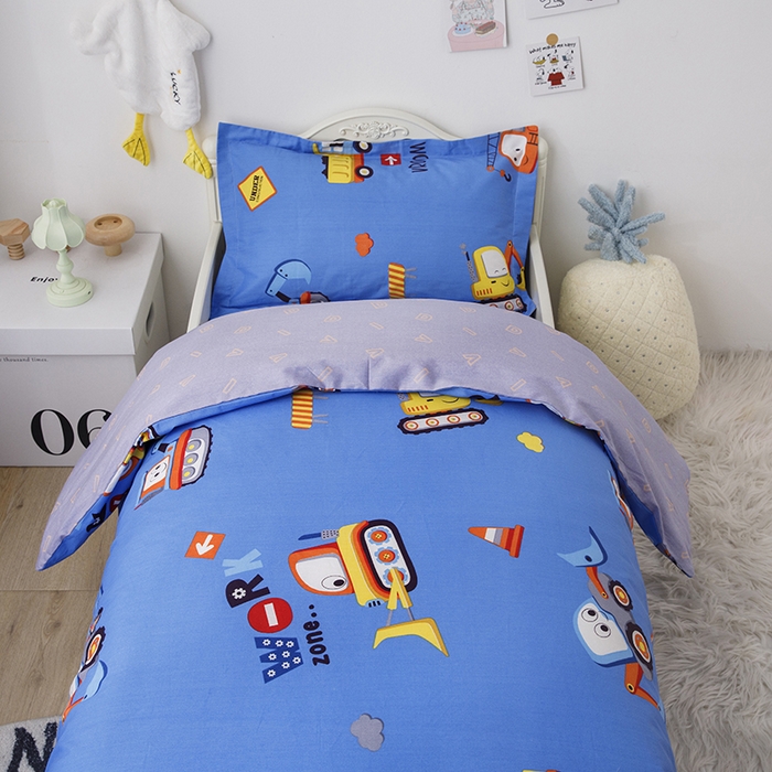 91家纺网 家纺一手货源 找家纺 八零年代 2025新款学生季特惠 全棉幼儿园三件套13372纯棉卡通三件套被套 工程车