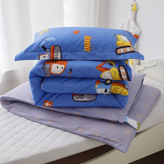 91家纺网 家纺一手货源 找家纺 八零年代 2025新款学生季特惠 全棉幼儿园三件套13372纯棉卡通三件套被套 工程车