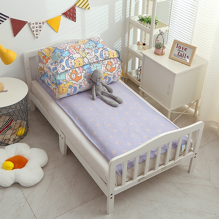 91家纺网 家纺一手货源 找家纺 八零年代 2025新款学生季特惠 全棉幼儿园三件套13372纯棉卡通三件套被套 萌宠乐园