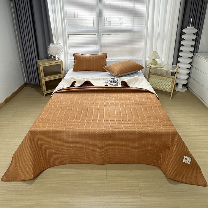 91家纺网 家纺一手货源 找家纺 （总）拾小柒 2025新款全棉色织水洗棉夹棉防滑床盖