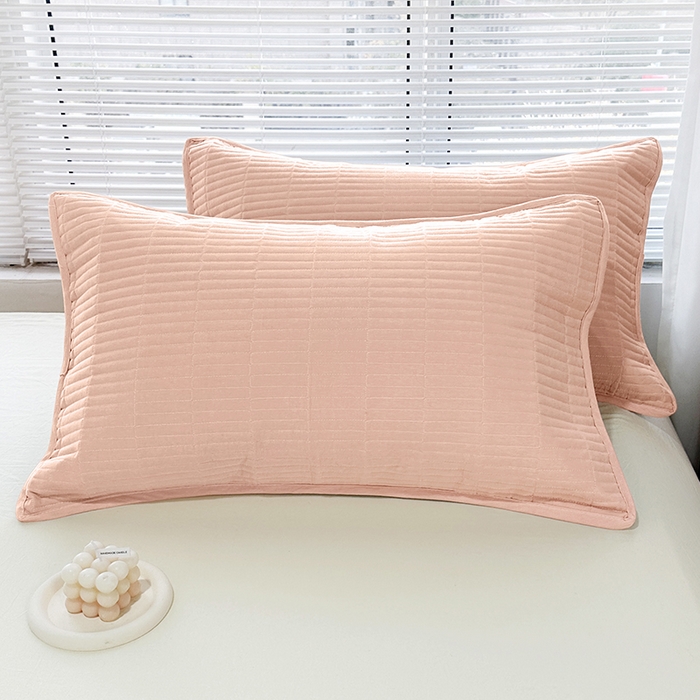 91家纺网 家纺一手货源 找家纺 拾小柒 2025新款全棉色织水洗棉夹棉防滑床盖防水款 粉玉色