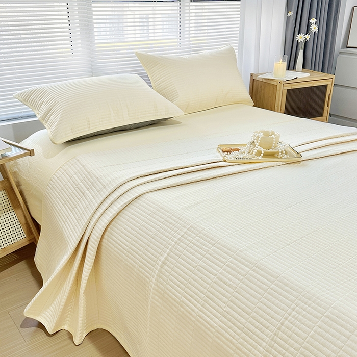 91家纺网 家纺一手货源 找家纺 拾小柒 2025新款全棉色织水洗棉夹棉防滑床盖防水款 鹅黄色