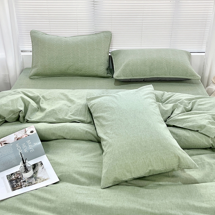 91家纺网 家纺一手货源 找家纺 拾小柒 2025新款全棉色织水洗棉防滑夹棉床盖三四件套 浅绿色