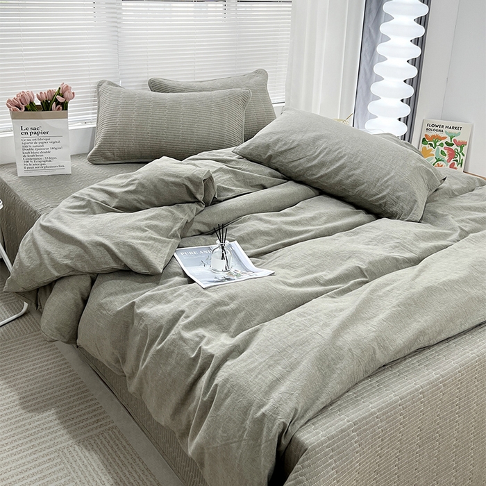 91家纺网 家纺一手货源 找家纺 拾小柒 2025新款全棉色织水洗棉防滑夹棉床盖三四件套 青灰色