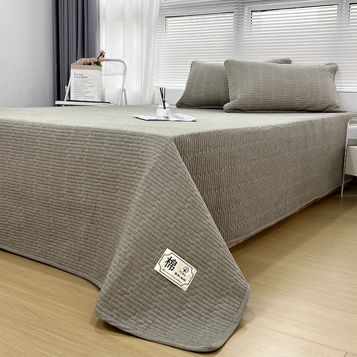 91家纺网 家纺一手货源 找家纺 拾小柒 2025新款全棉色织水洗棉防滑夹棉床盖三四件套 青灰色