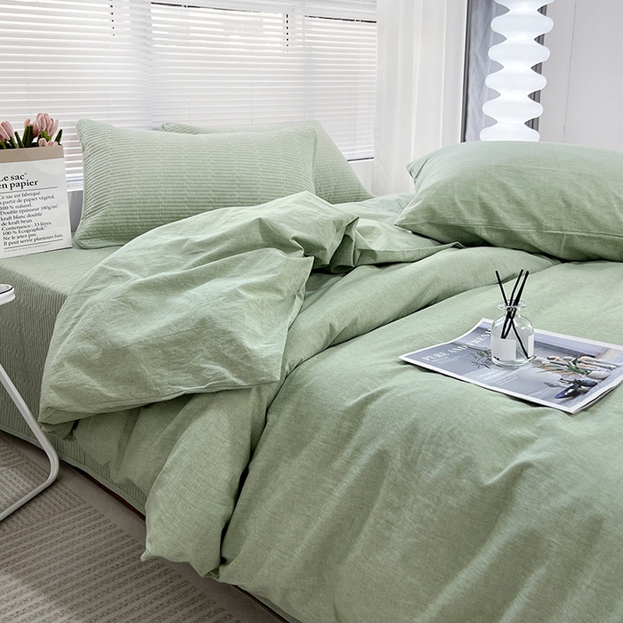 91家纺网 家纺一手货源 找家纺 拾小柒 2025新款全棉色织水洗棉防滑夹棉床盖三四件套 浅绿色