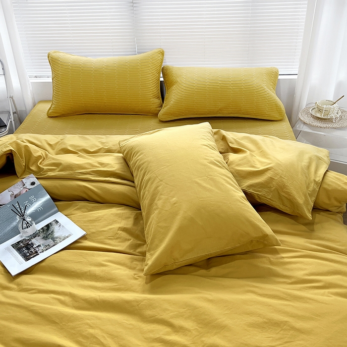 91家纺网 家纺一手货源 找家纺 拾小柒 2025新款全棉色织水洗棉防滑夹棉床盖三四件套 姜黄色