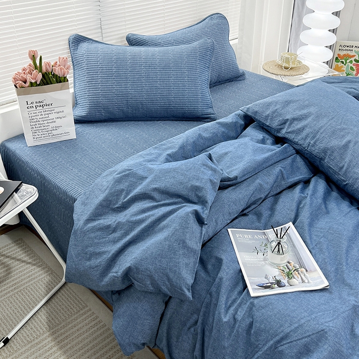 91家纺网 家纺一手货源 找家纺 拾小柒 2025新款全棉色织水洗棉防滑夹棉床盖三四件套 牛仔蓝