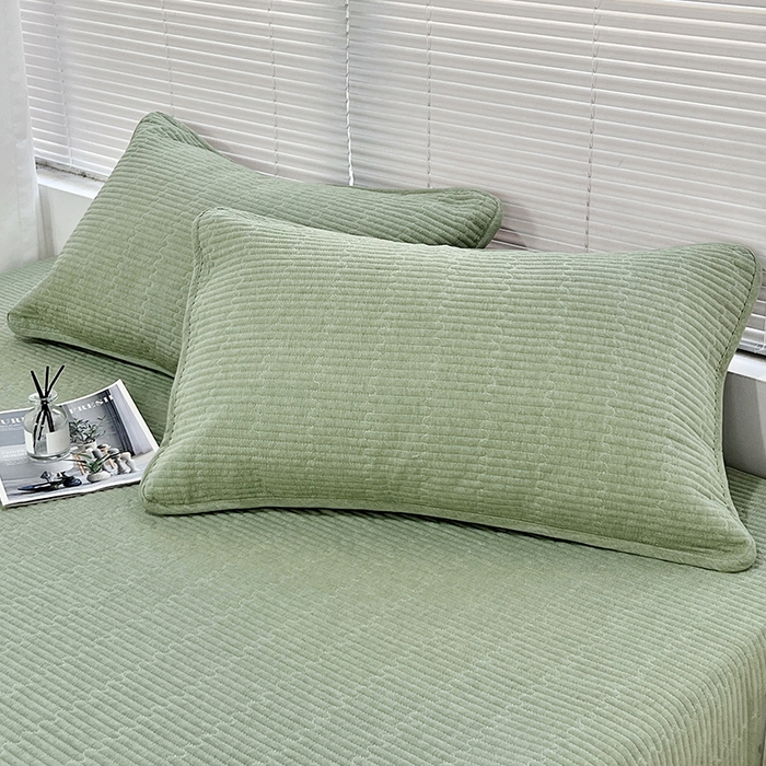 91家纺网 家纺一手货源 找家纺 拾小柒 2025新款全棉色织水洗棉夹棉隔脏污枕套 浅绿色
